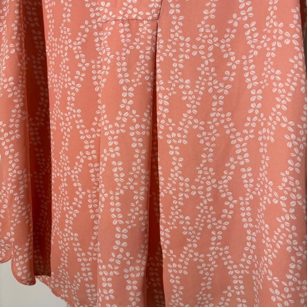 ❤️2/$15 or 3/$21❤️ Loft Peach and White Lightweight Sleeveless Top, Size Small - Picture 5 of 8